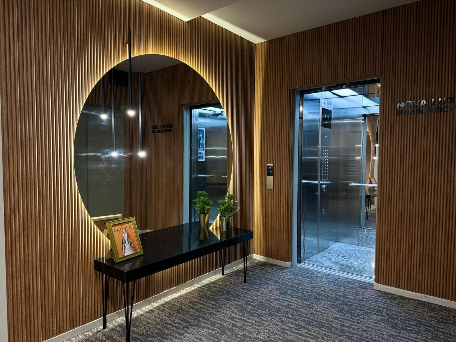 Nova Luxe Hotel & Residences Batumi Exterior foto